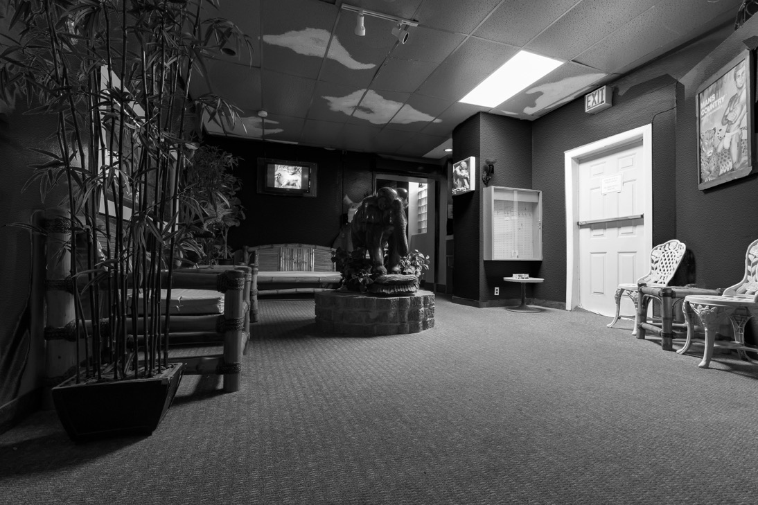  Main Lobby 