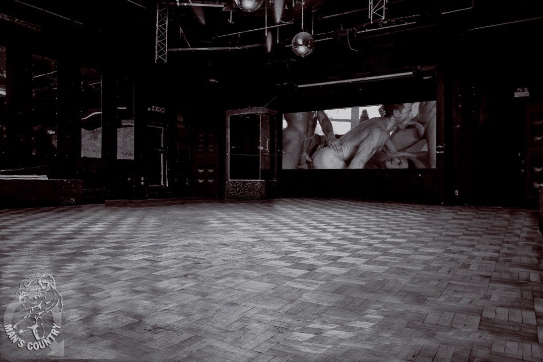  Music Hall 
