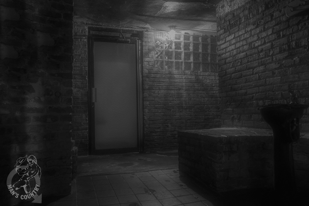  Steamroom  